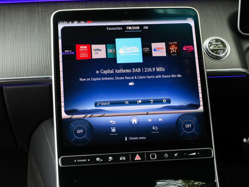 Mercedes-Benz S-Class view 16