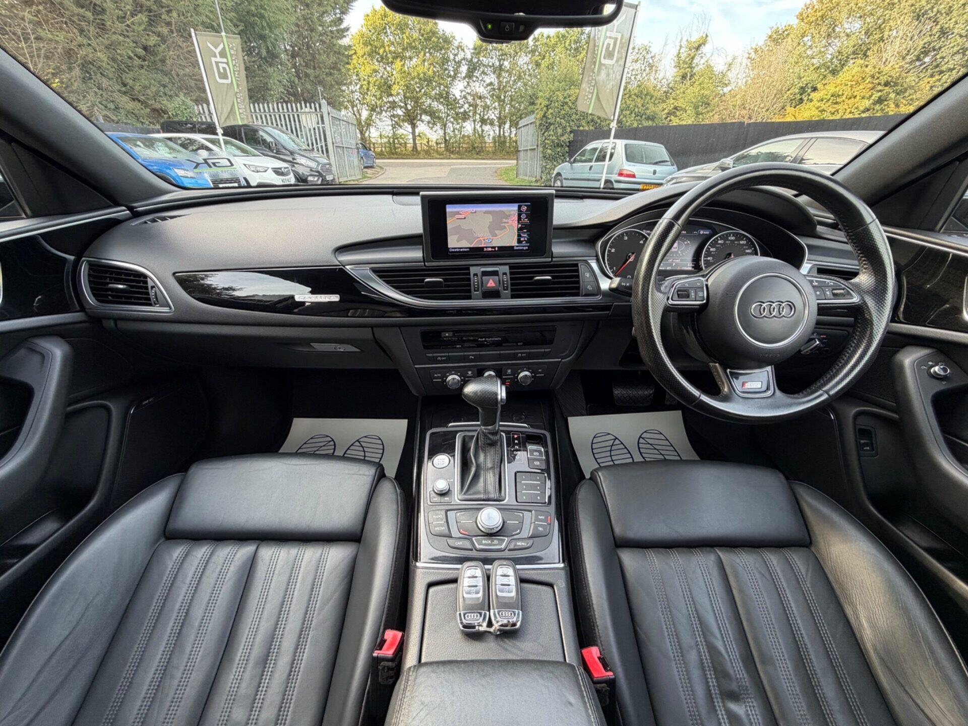 Audi A6 view 7