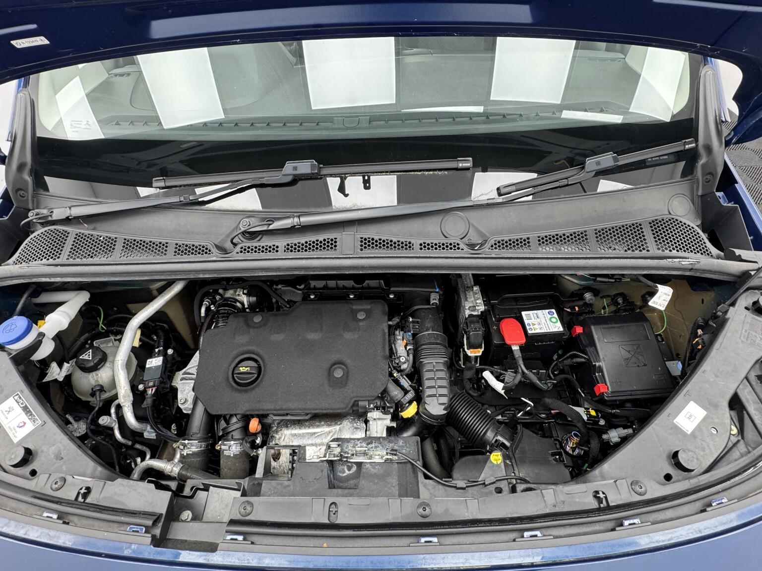 Peugeot Rifter view 27
