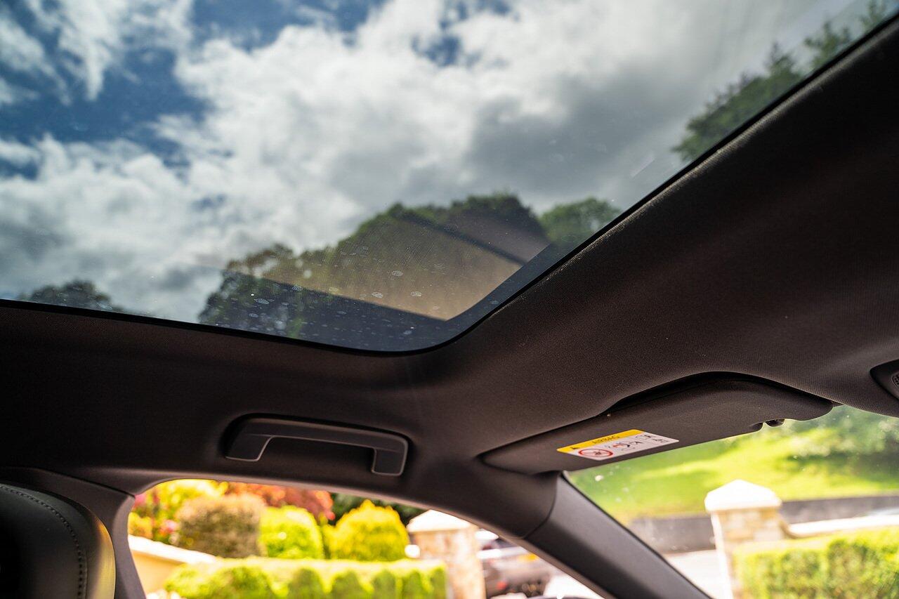 Porsche Taycan view 72