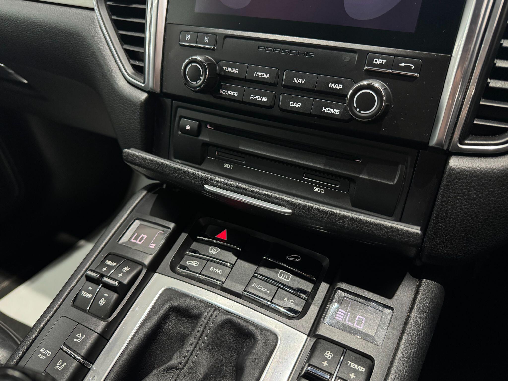 Porsche Macan view 43