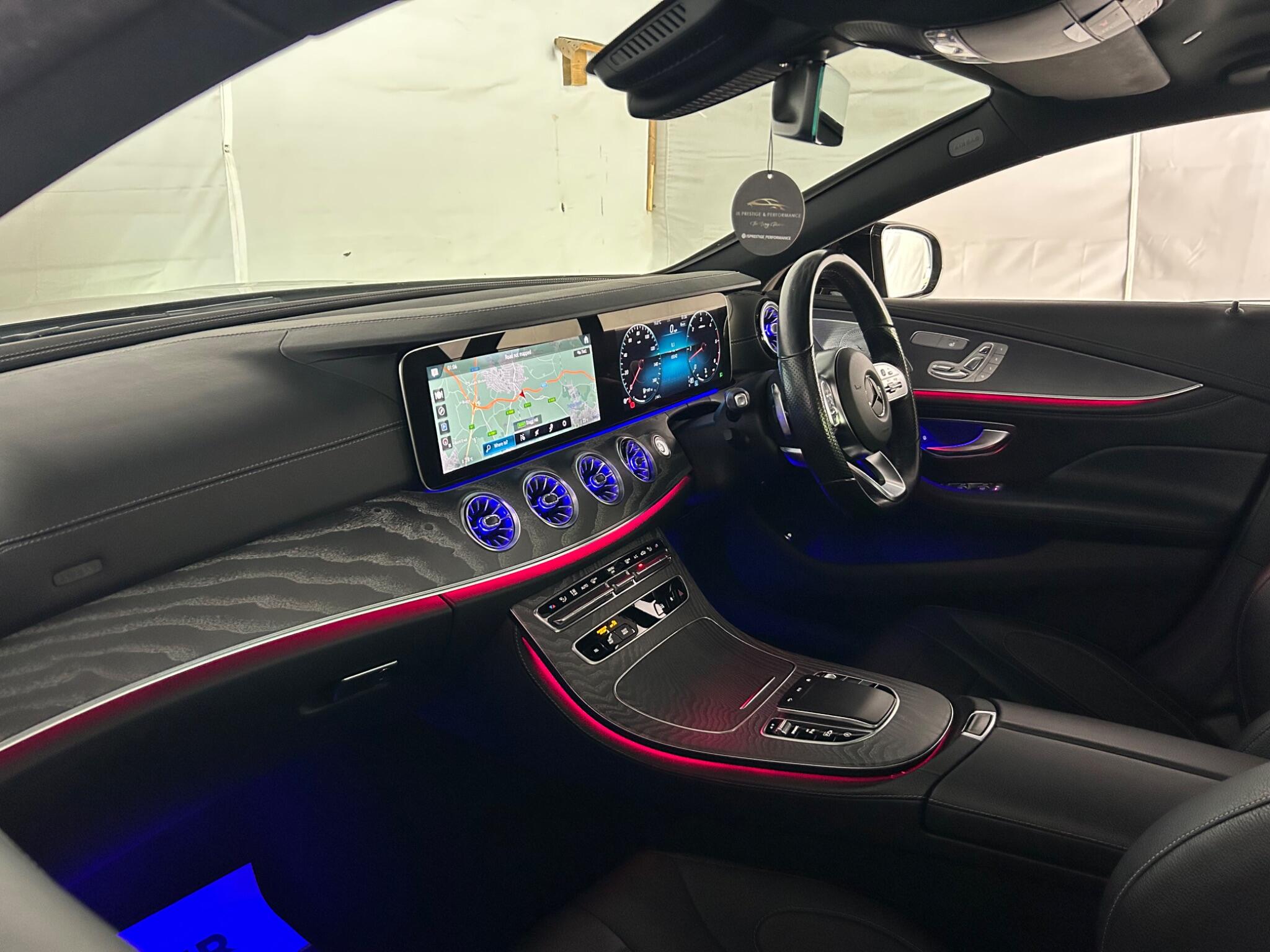 Mercedes-Benz CLS view 17