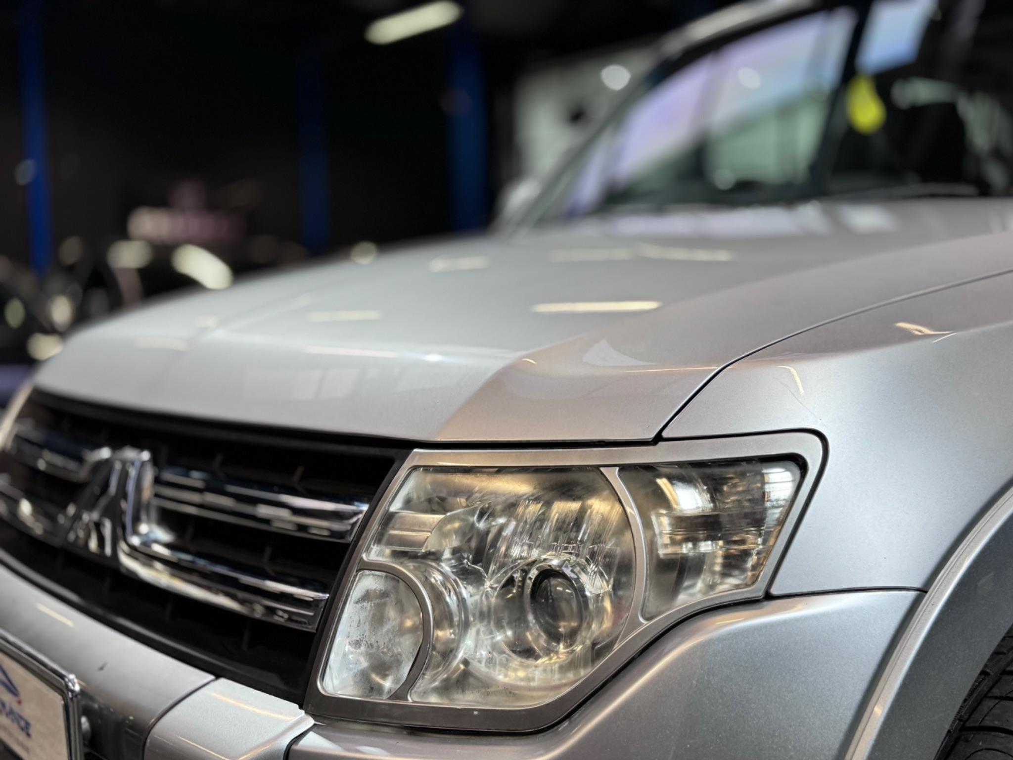 Mitsubishi Shogun view 17