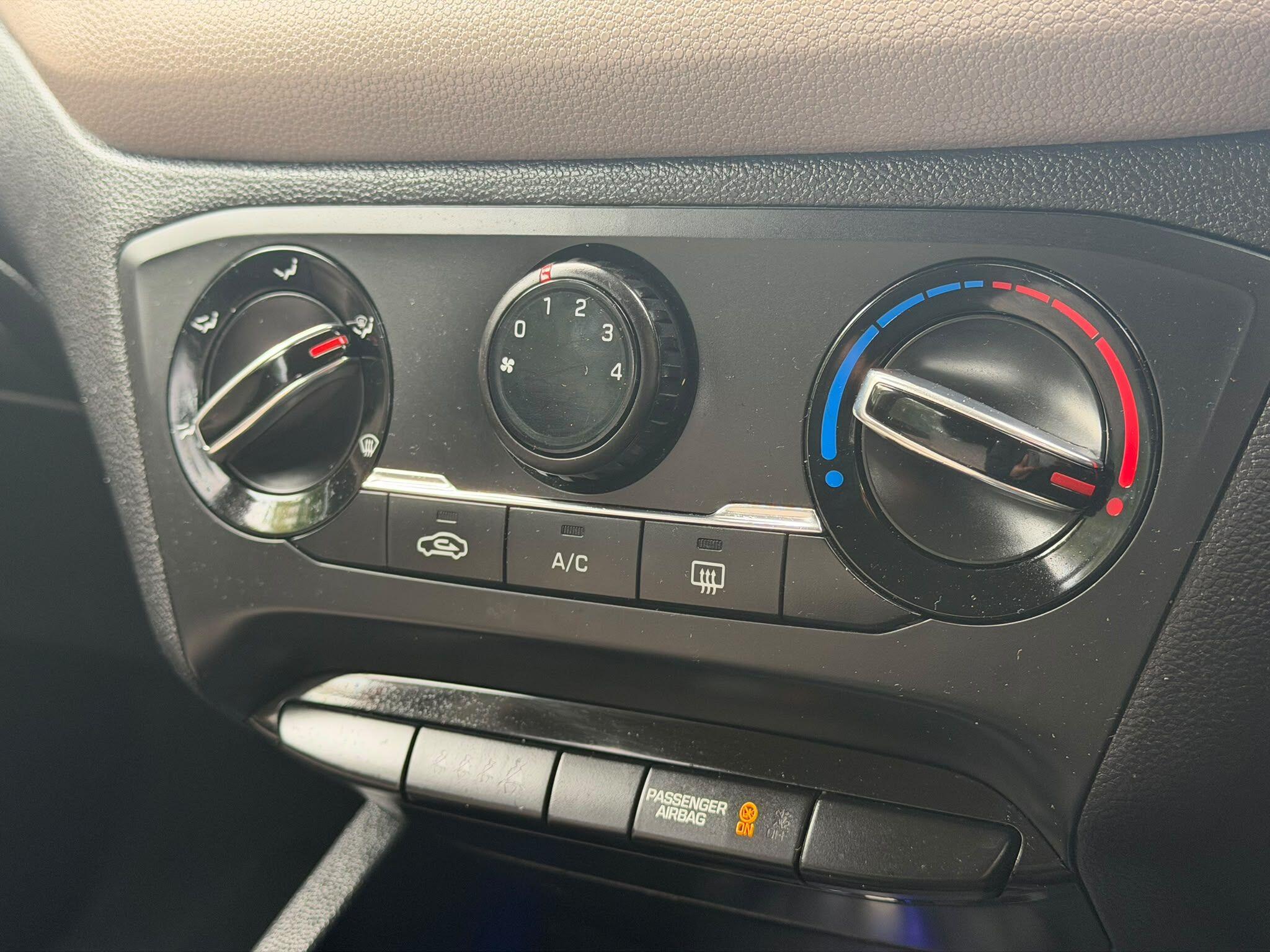Hyundai I20 view 23