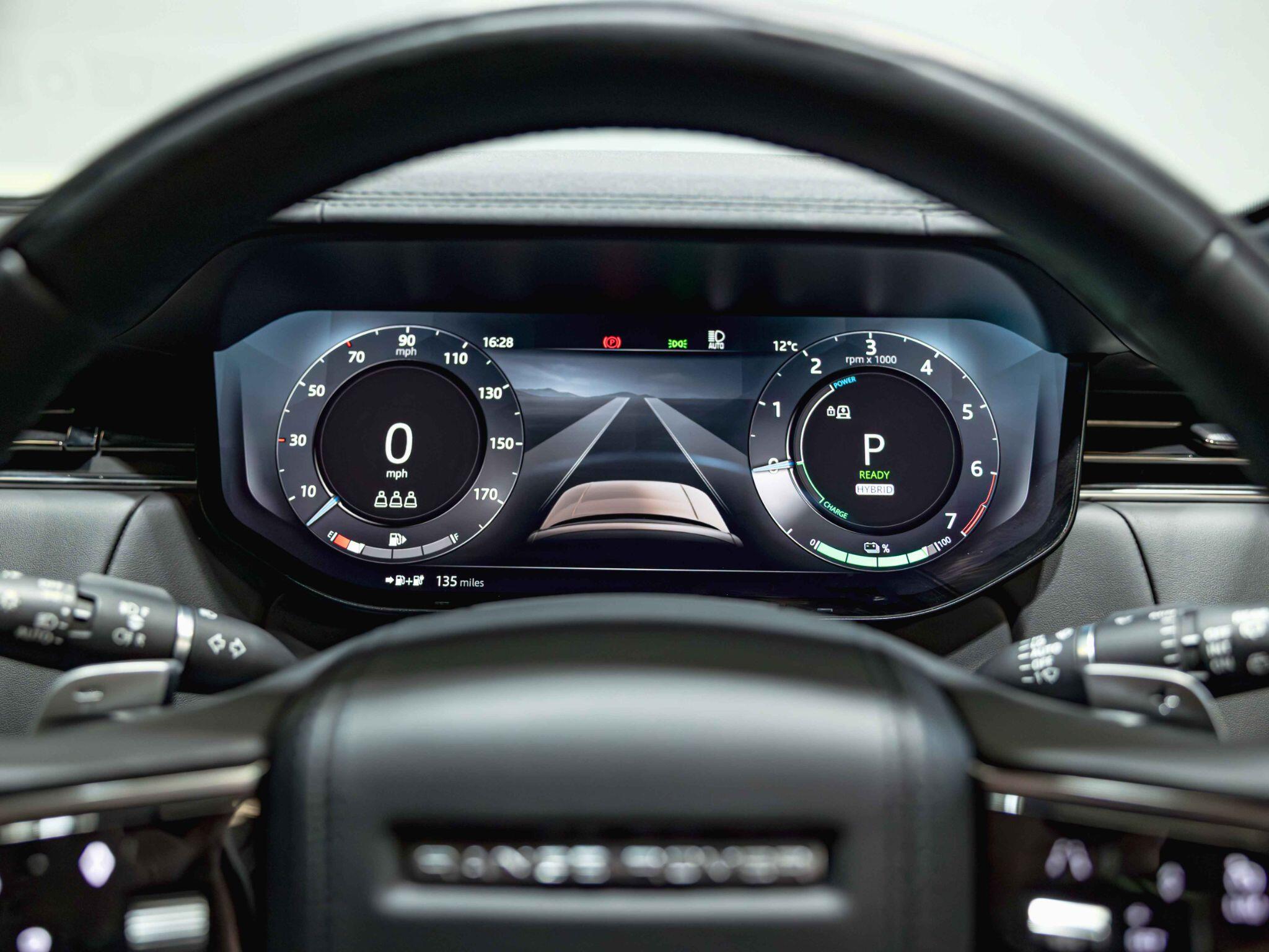 Land Rover Range Rover view 18