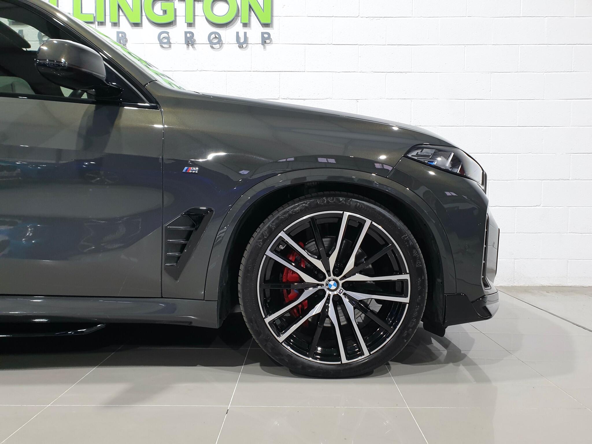 BMW X5 view 15