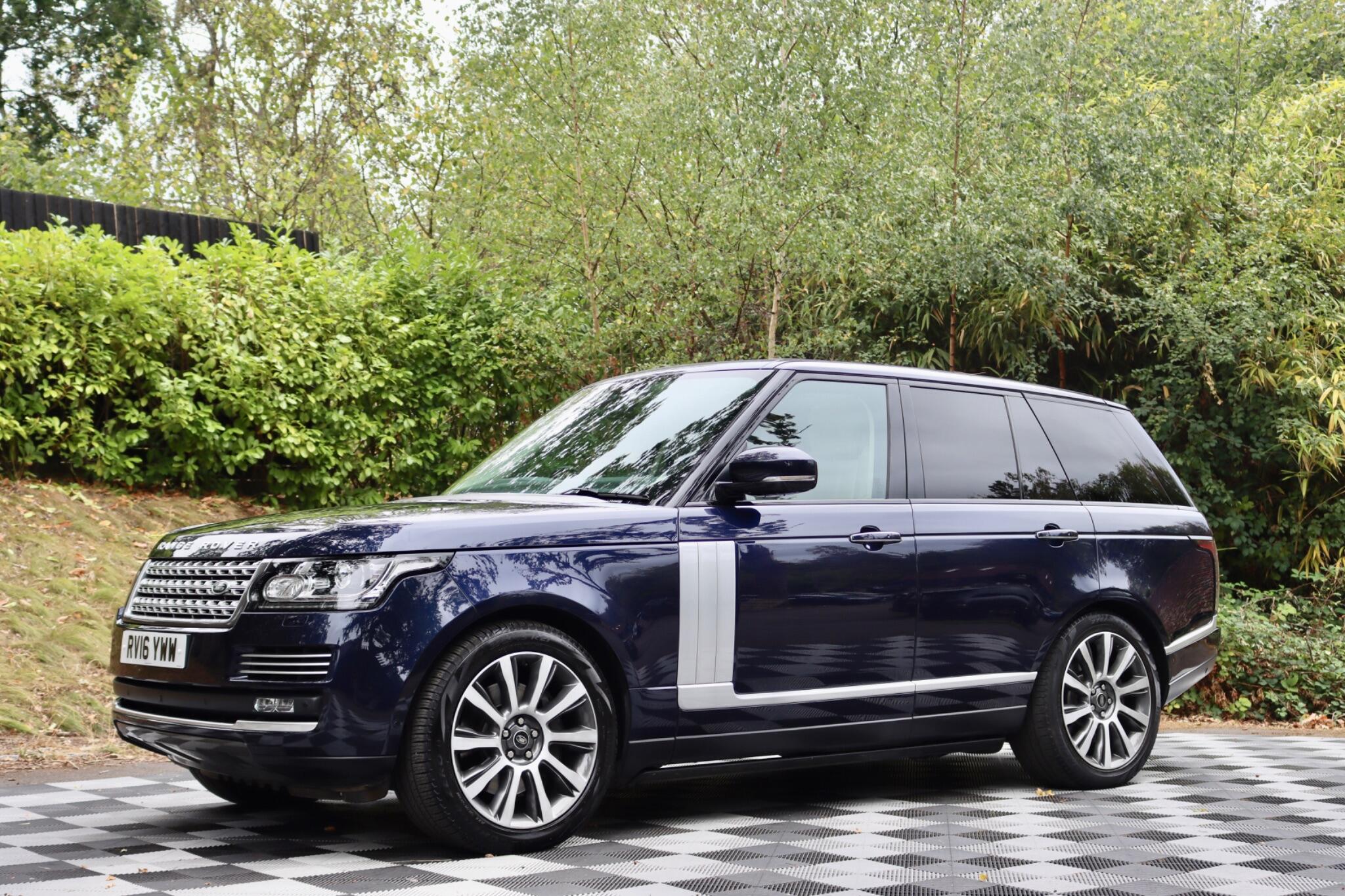 Land Rover Range Rover view 27