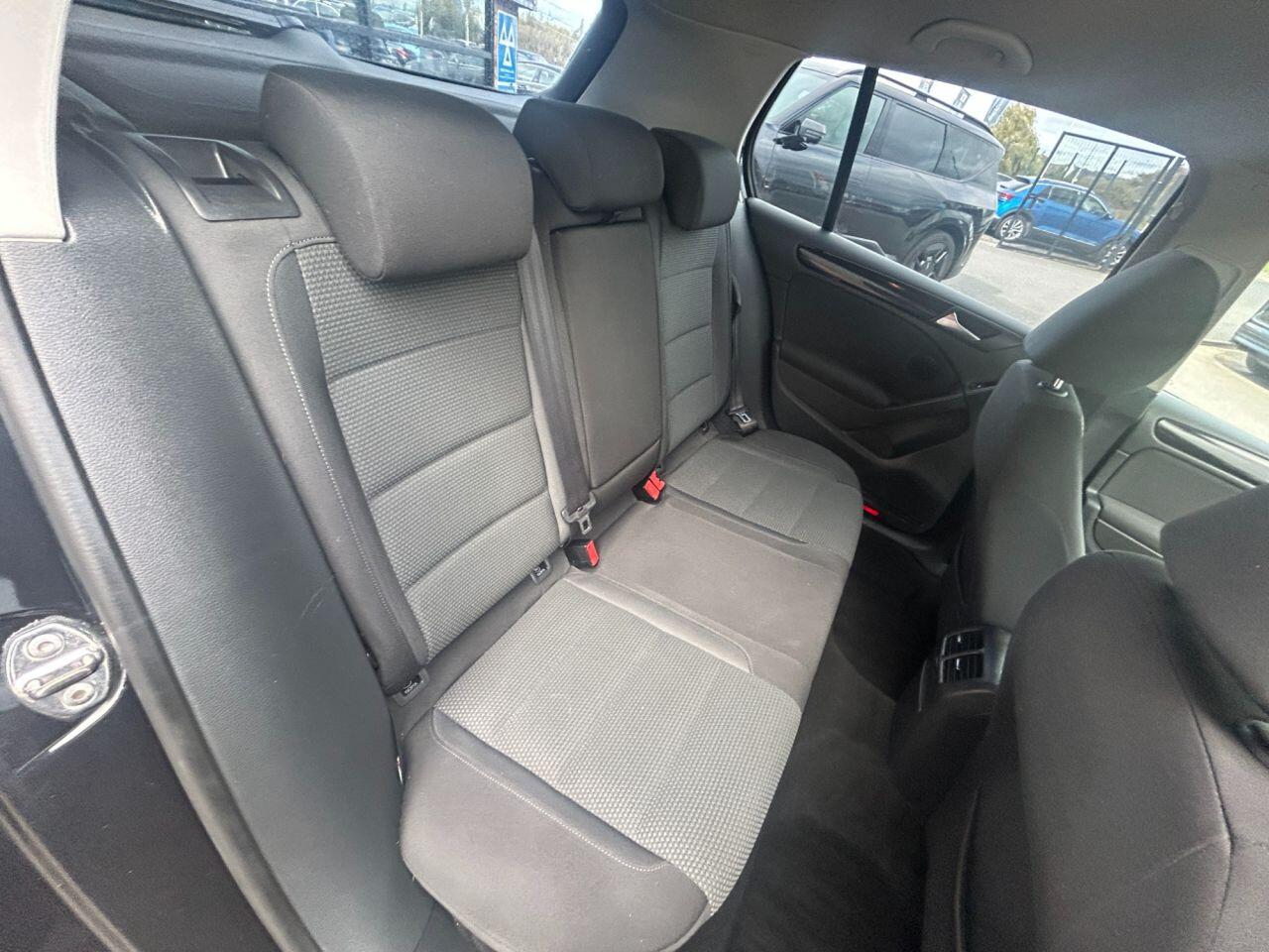 Volkswagen Golf view 14