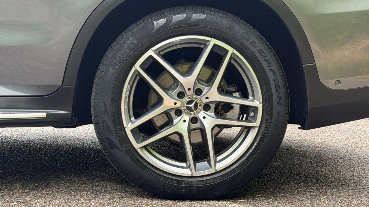 Mercedes-Benz GLC view 39
