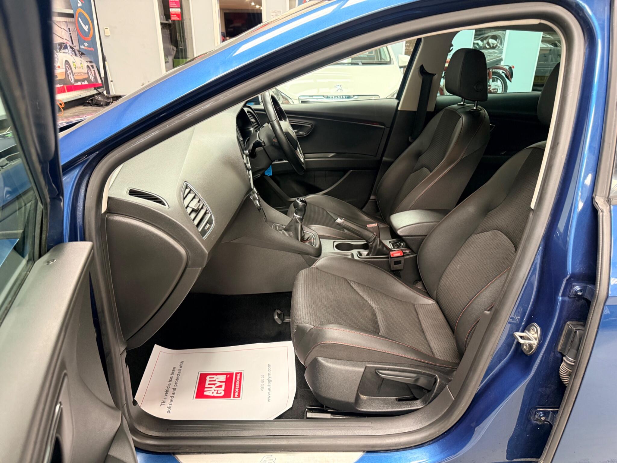 Seat Leon Leon view 4