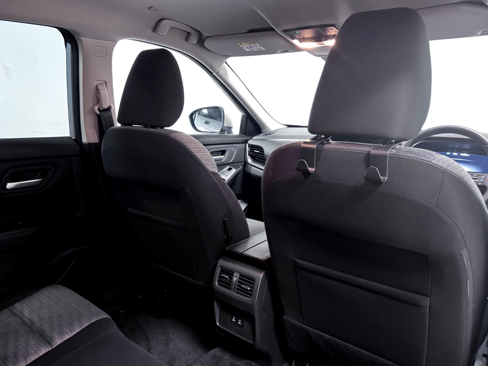 Nissan X-Trail view 11