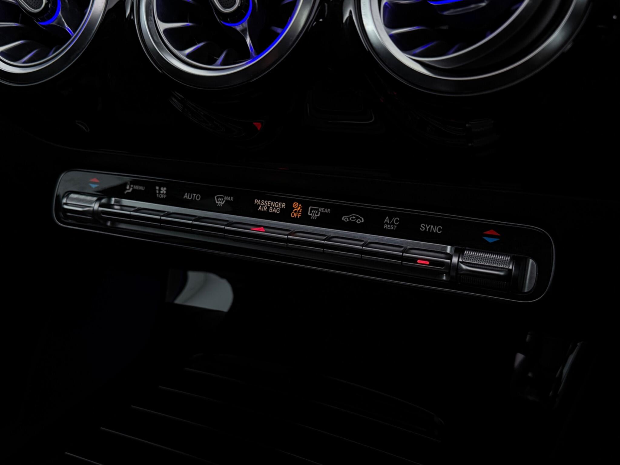Mercedes-Benz Cla view 24