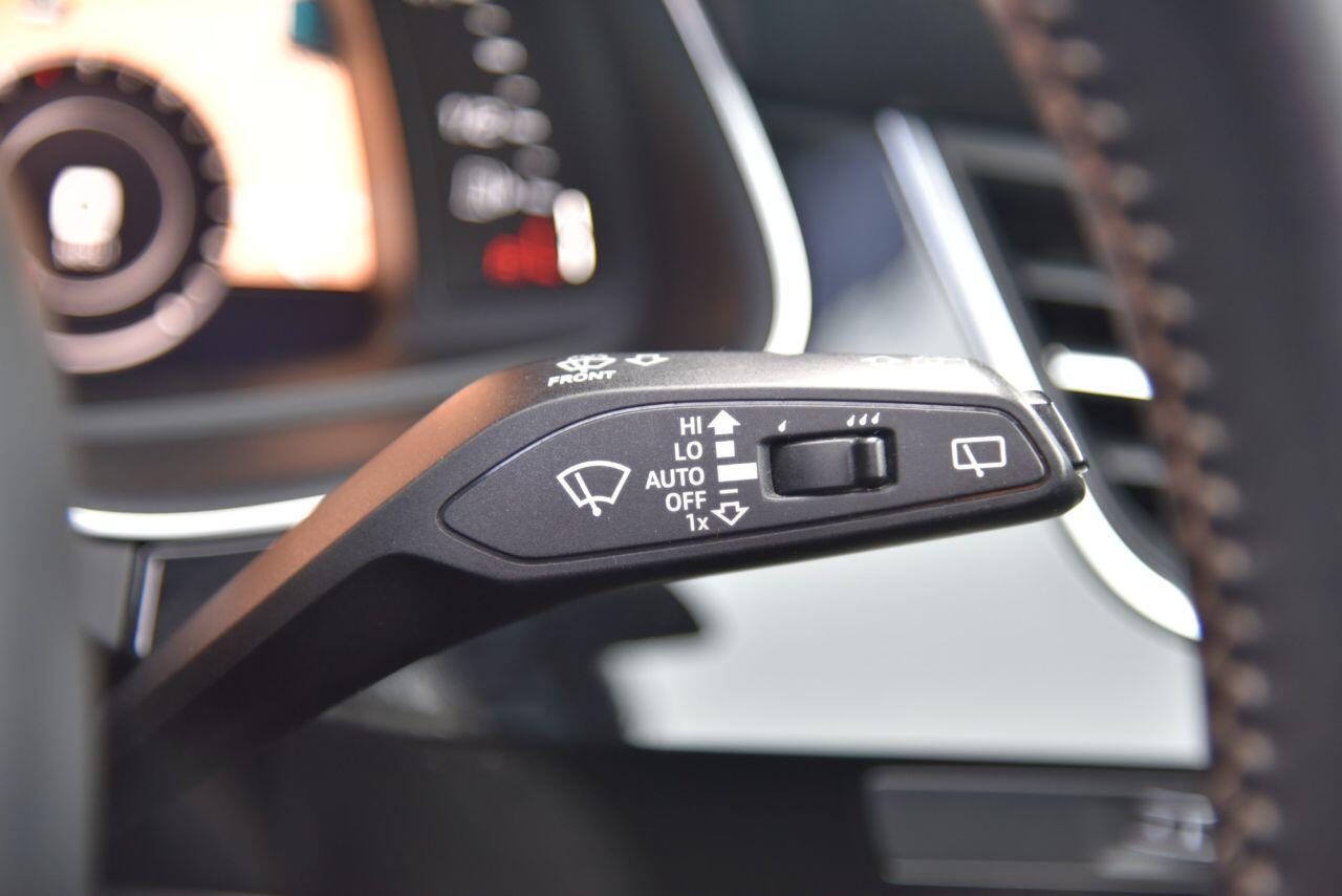 Audi Q7 view 36