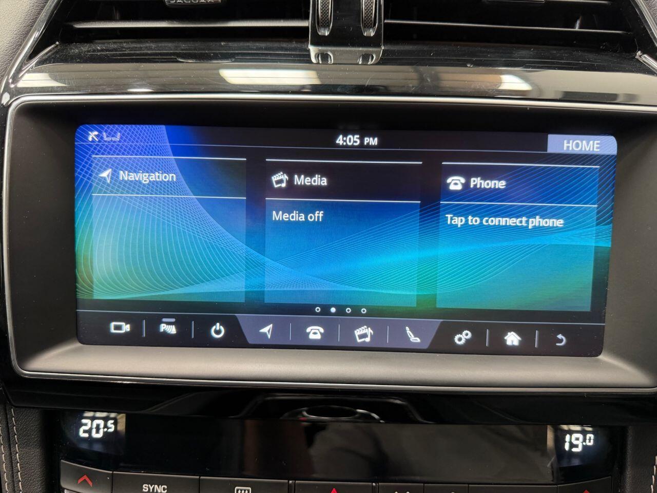 Jaguar F-Pace view 24