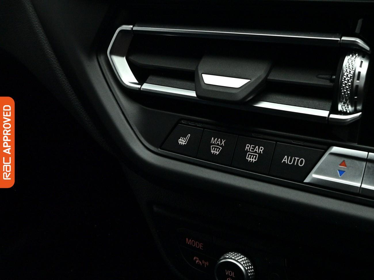 BMW 1 Series view 17