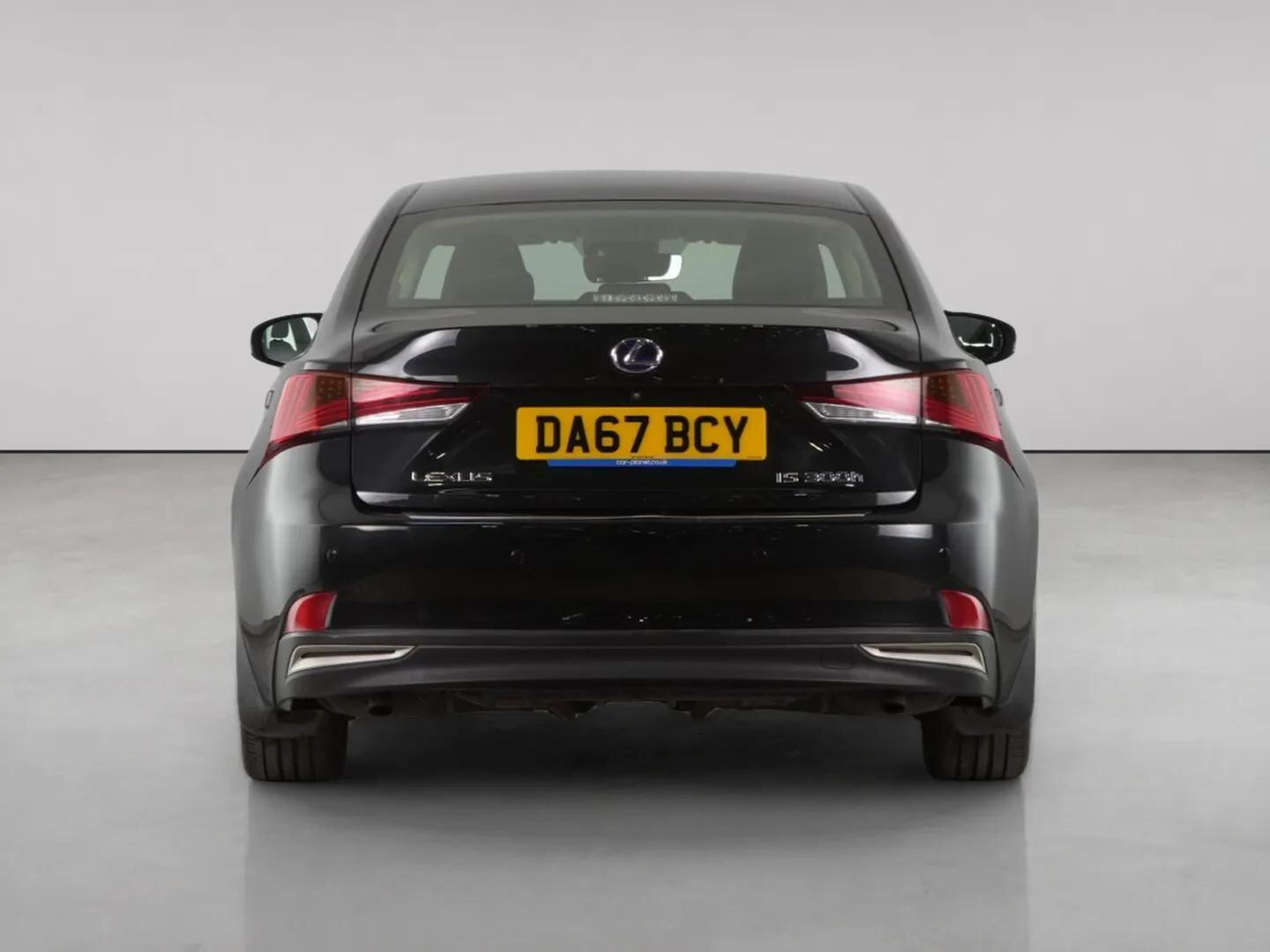Lexus Is view 7