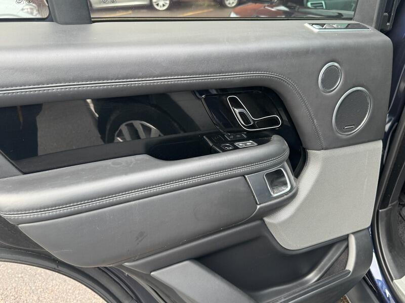 2018 Land Rover Range Rover image 62