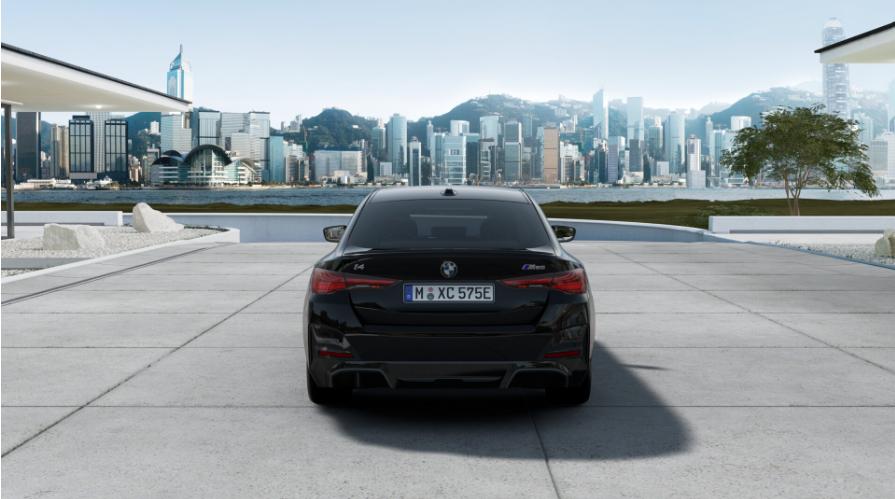 BMW i4 view 7