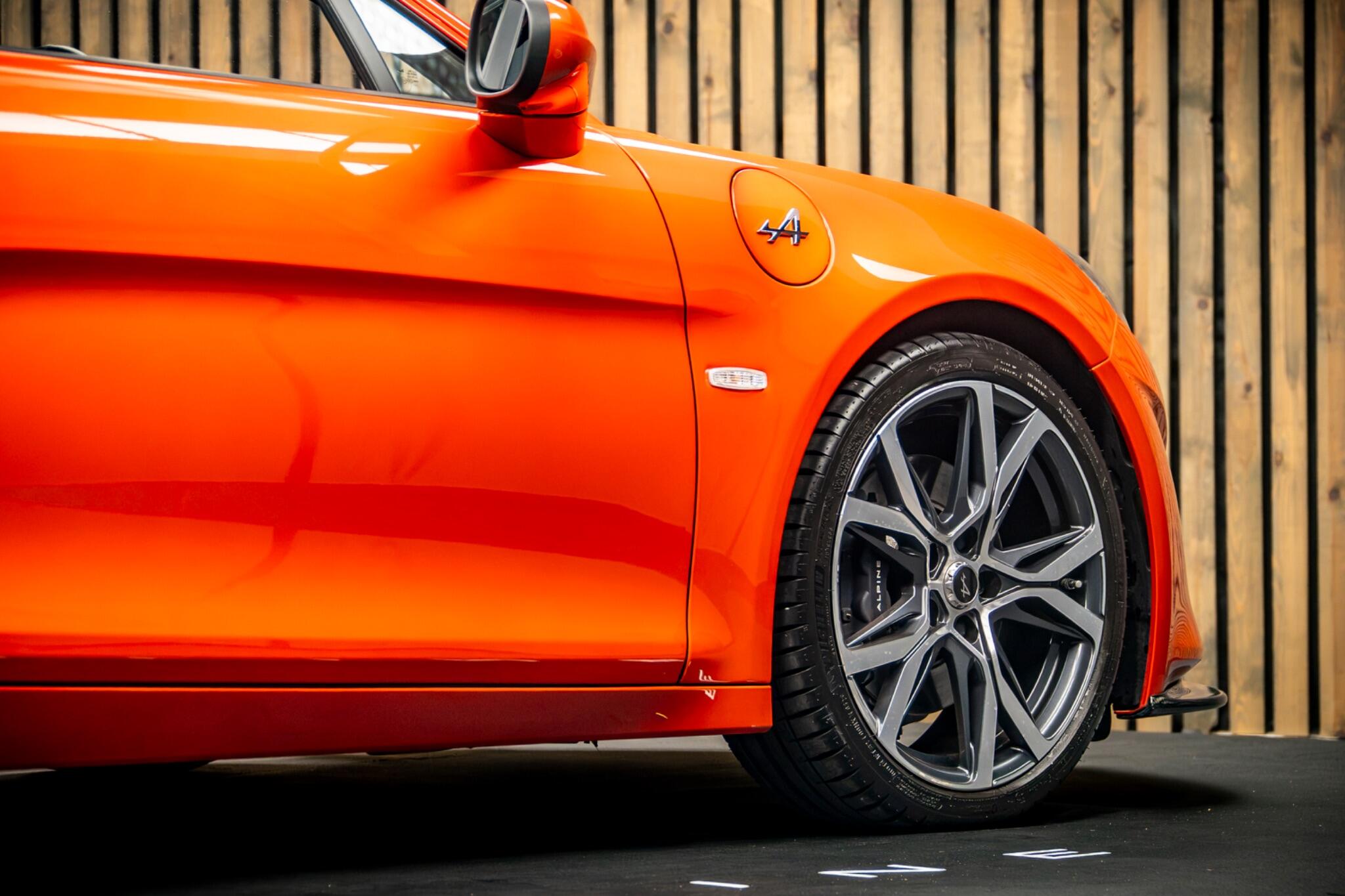 Alpine A110 view 14