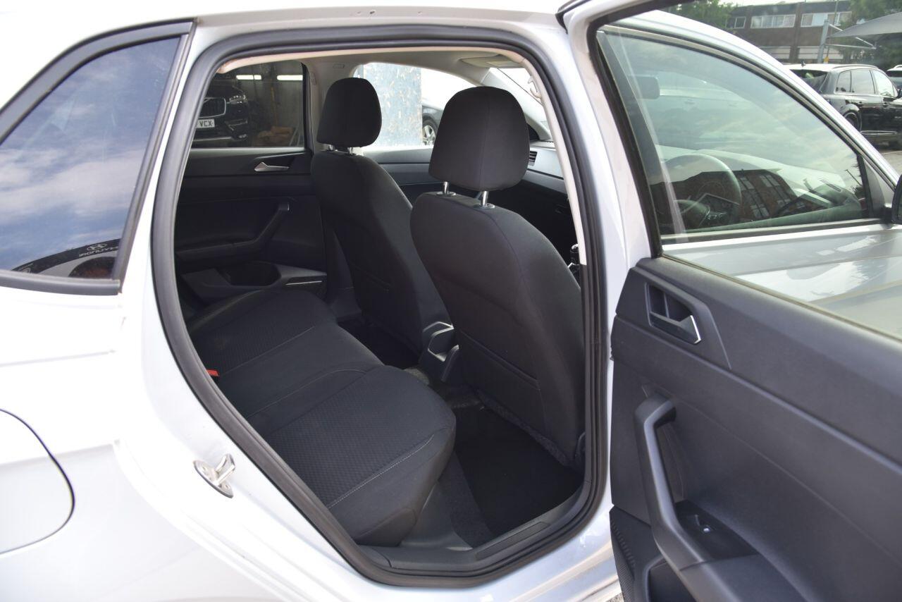 Volkswagen Polo view 23