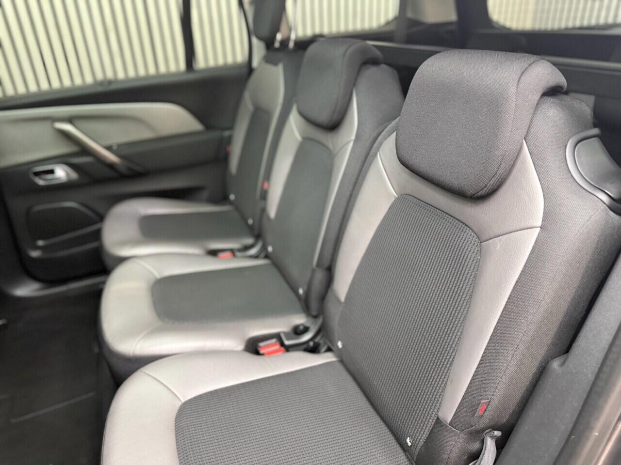 Citroen Grand C4 Spacetourer view 7