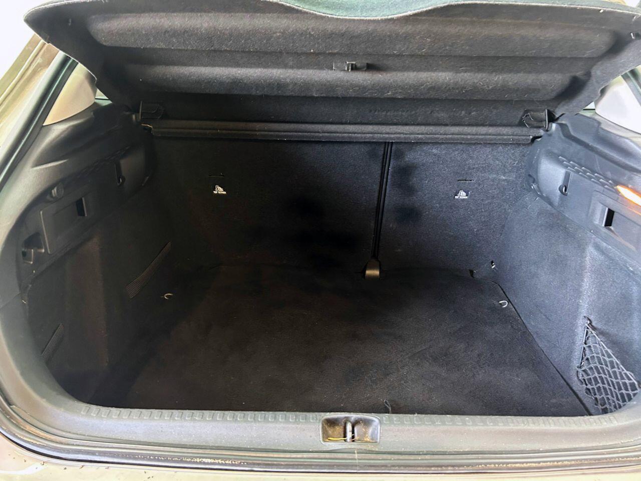 Citroen C4 view 21