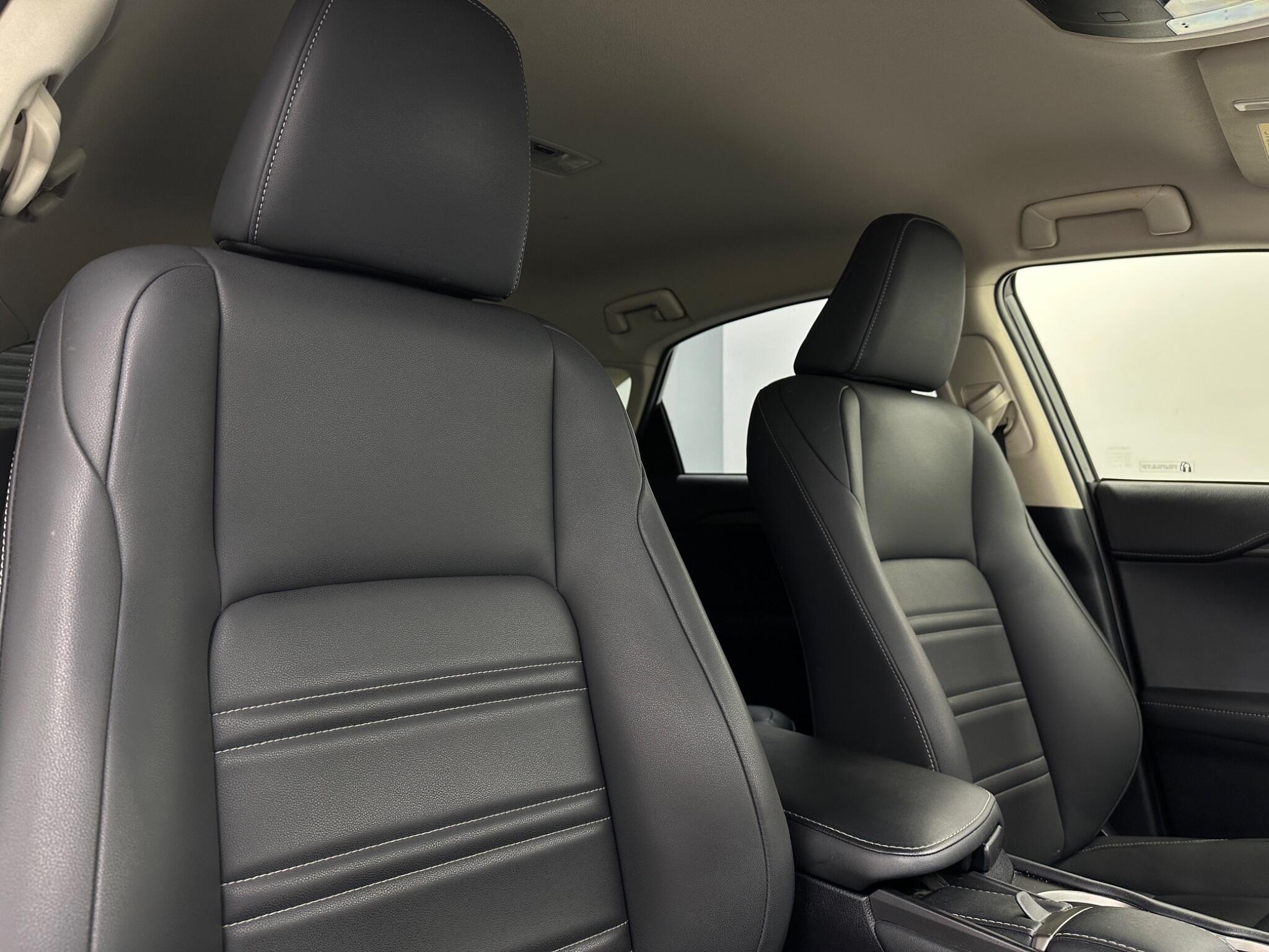 Lexus NX view 33