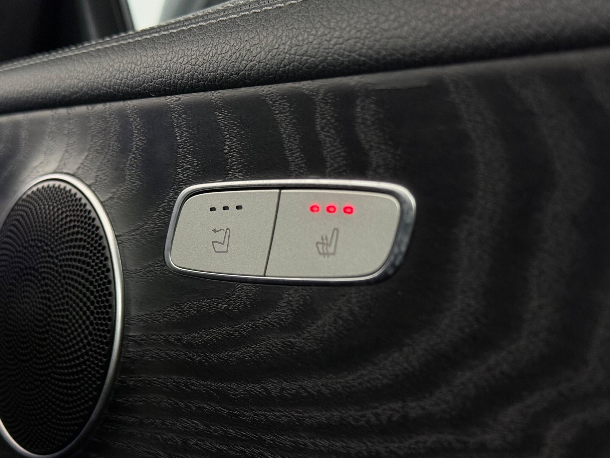 Mercedes-Benz E-Class view 21