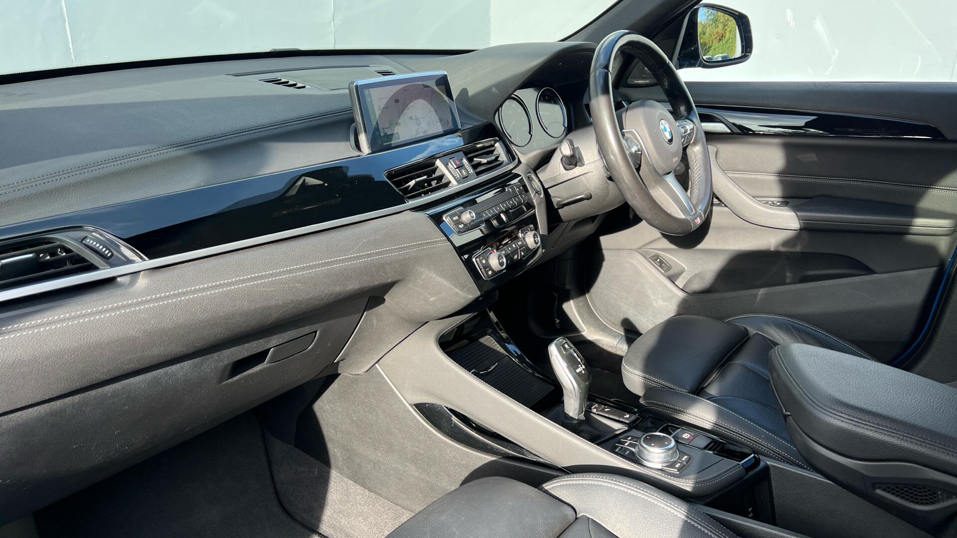 BMW X1 view 7
