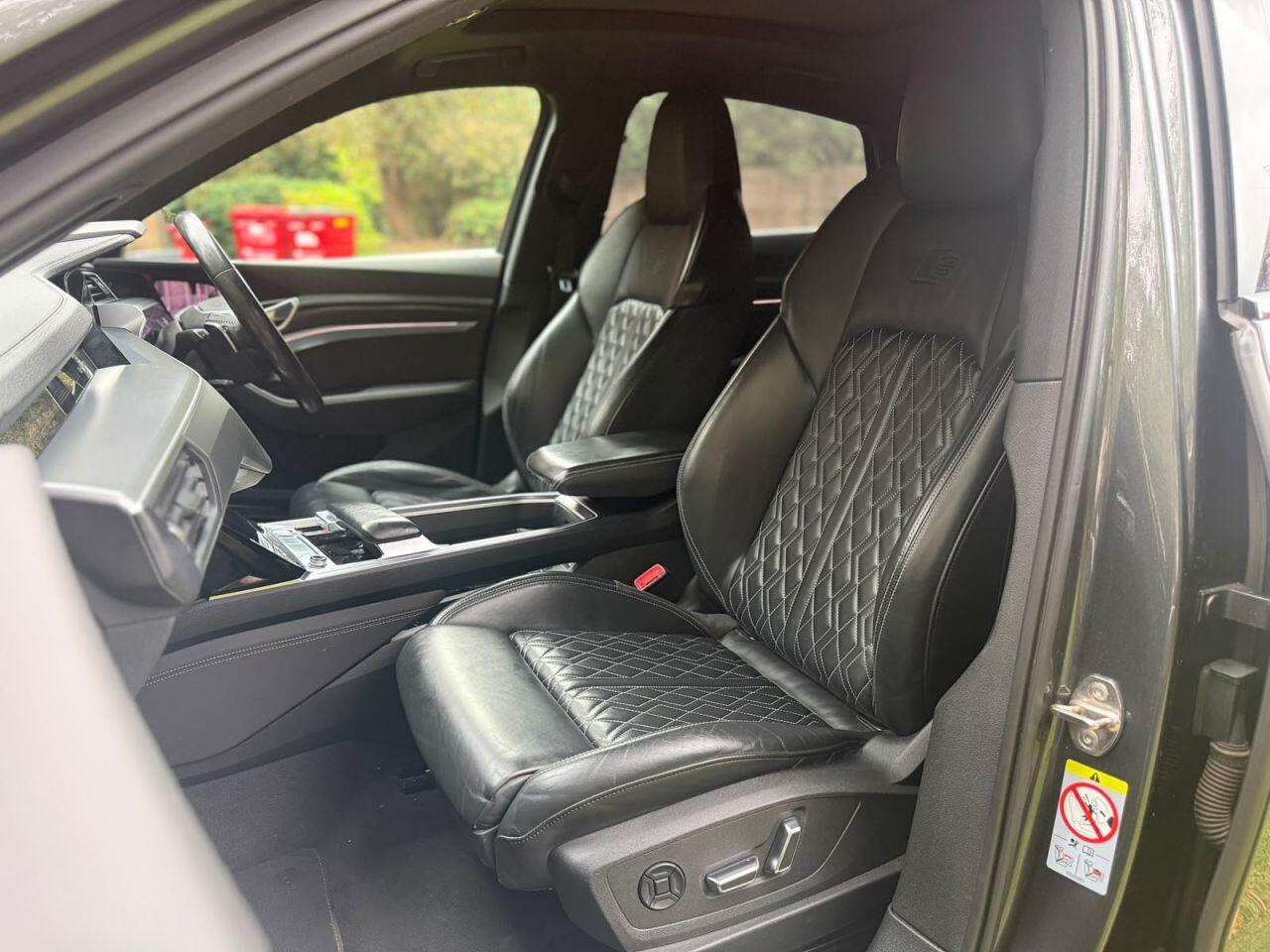 Audi E-Tron view 8