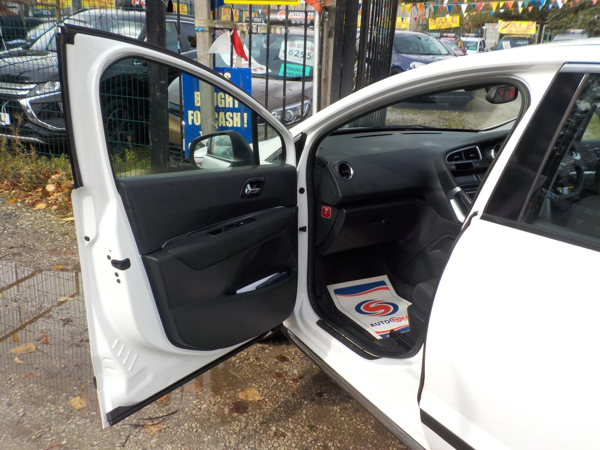 Peugeot 3008 1.6 HDi Active Euro 5 5dr