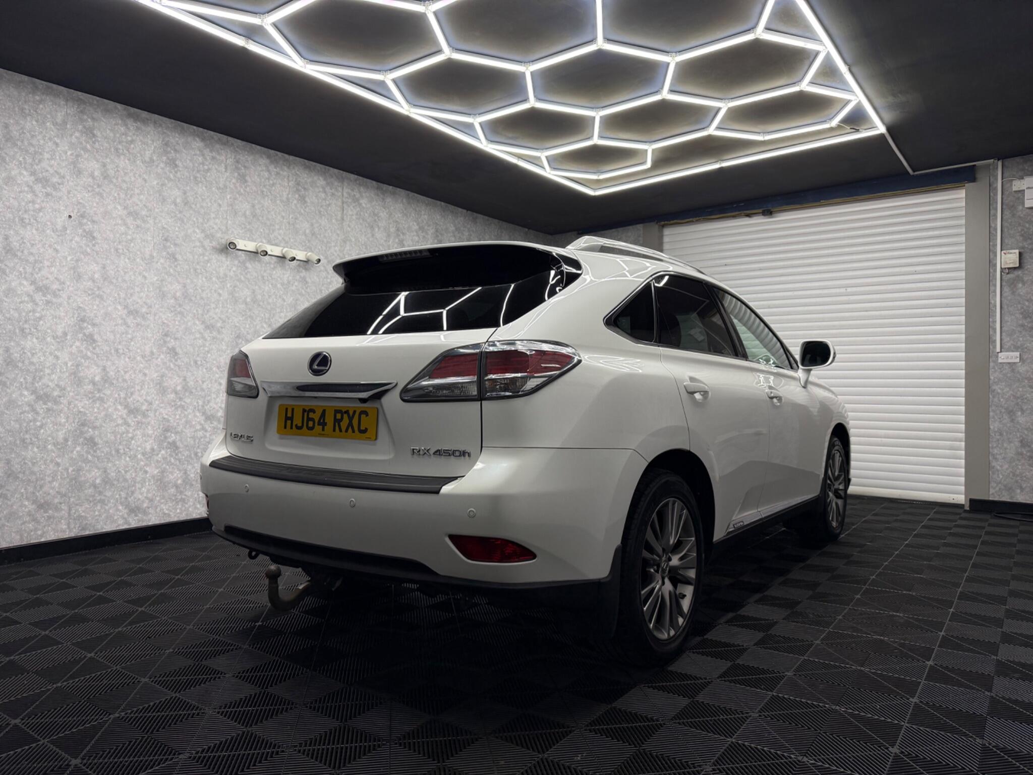 Lexus RX view 4