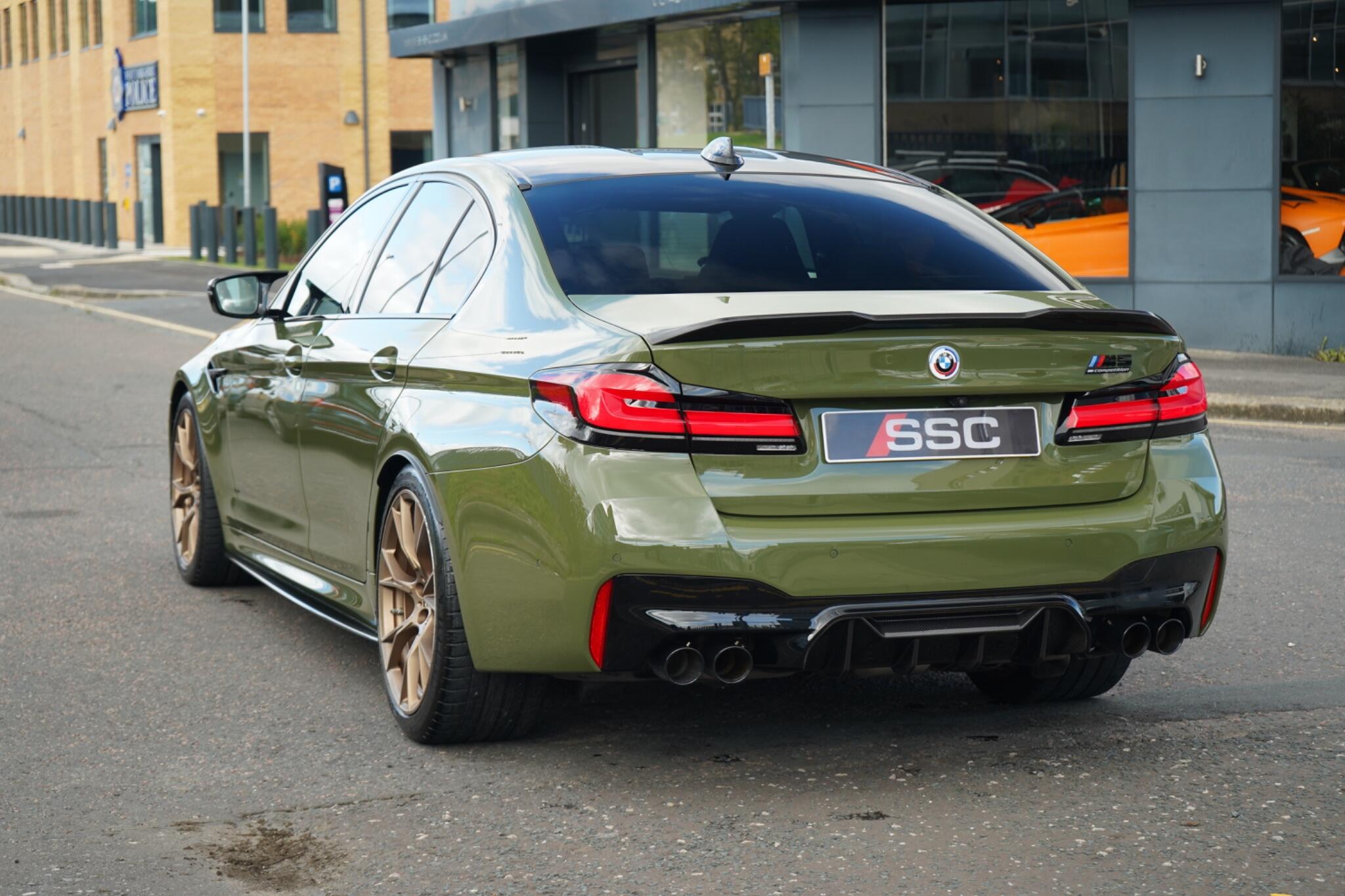 BMW M5 view 12