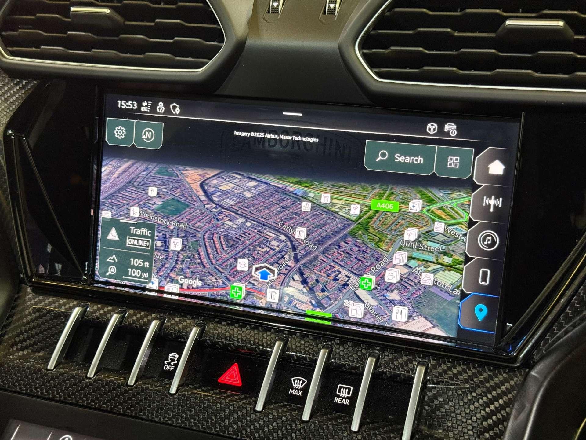 Lamborghini Urus view 39