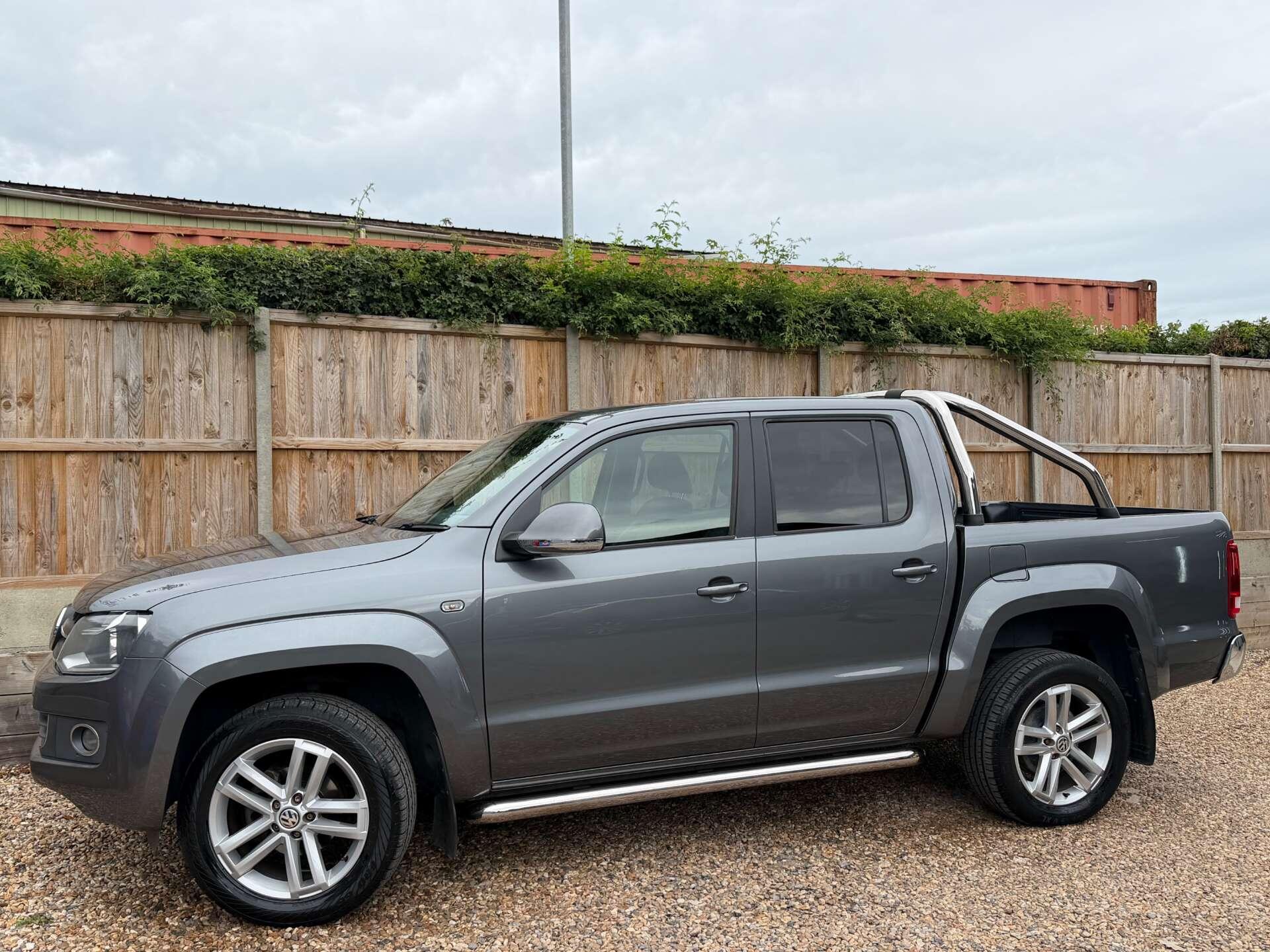 Volkswagen Amarok view 5