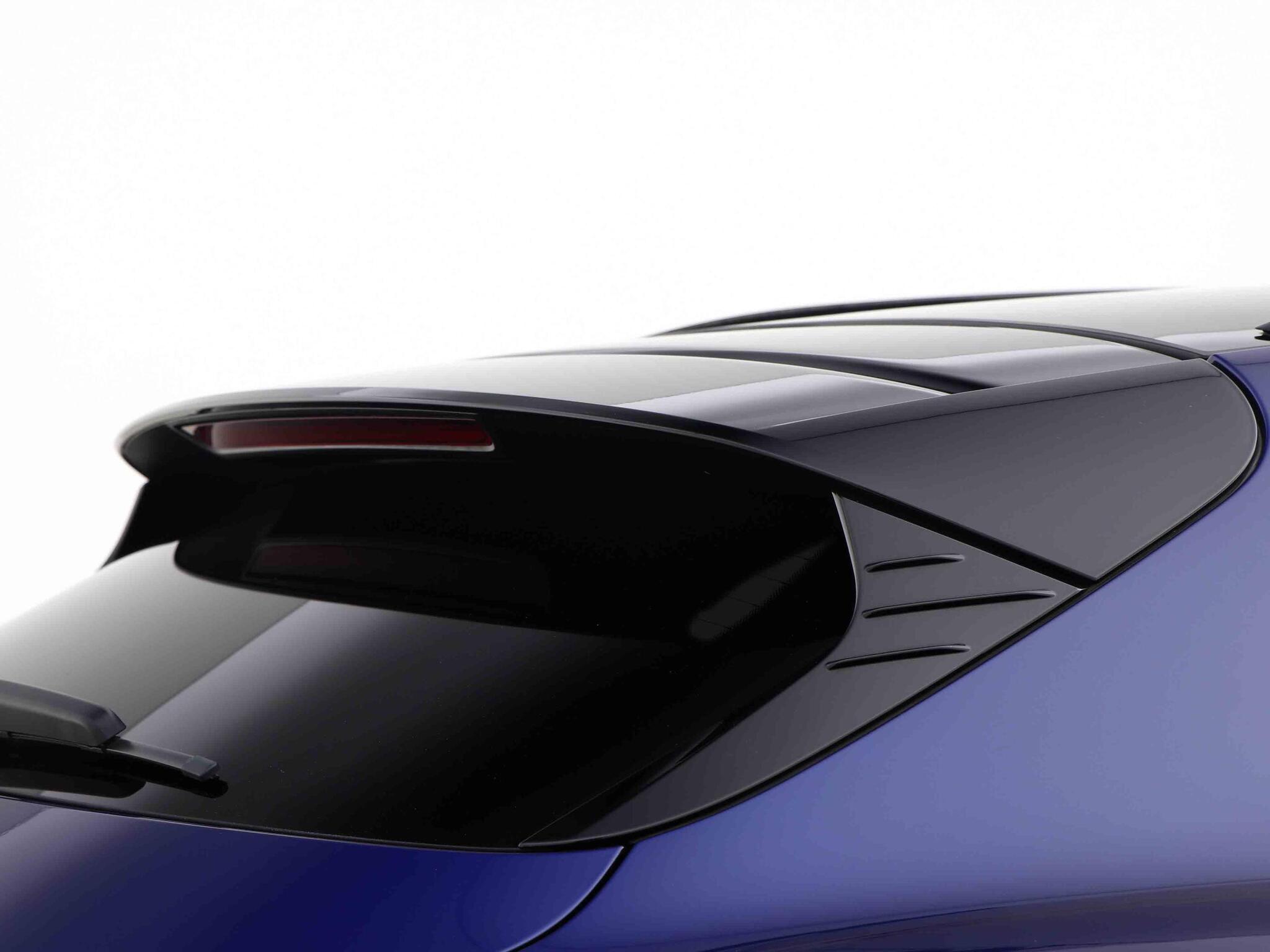 Porsche Taycan view 23