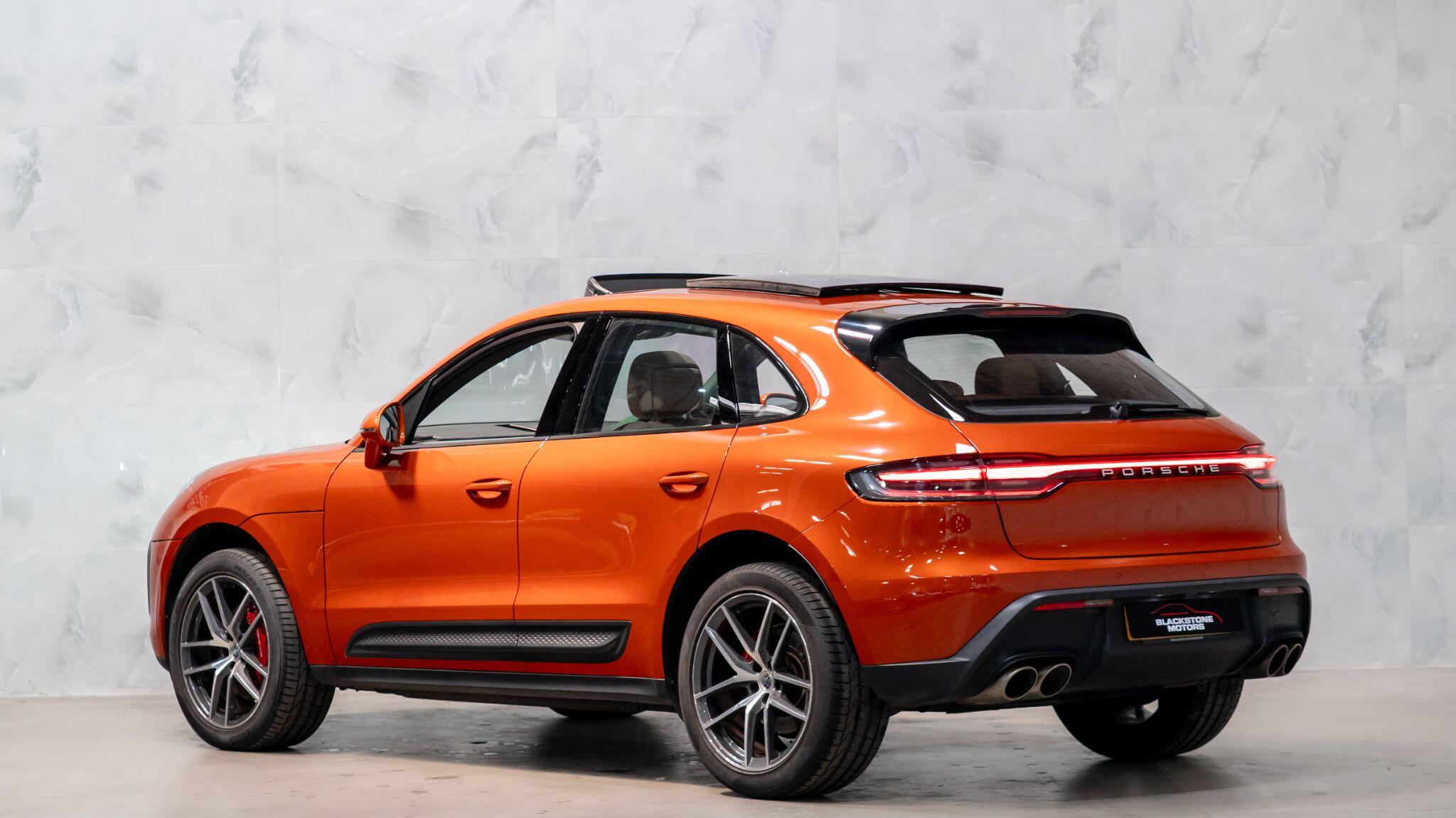 Porsche Macan view 6