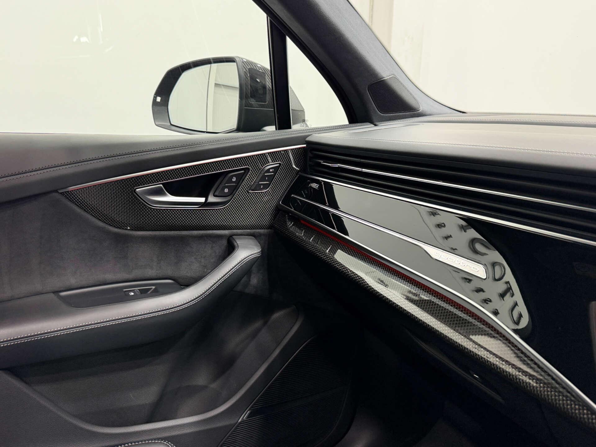 Audi SQ7 view 38