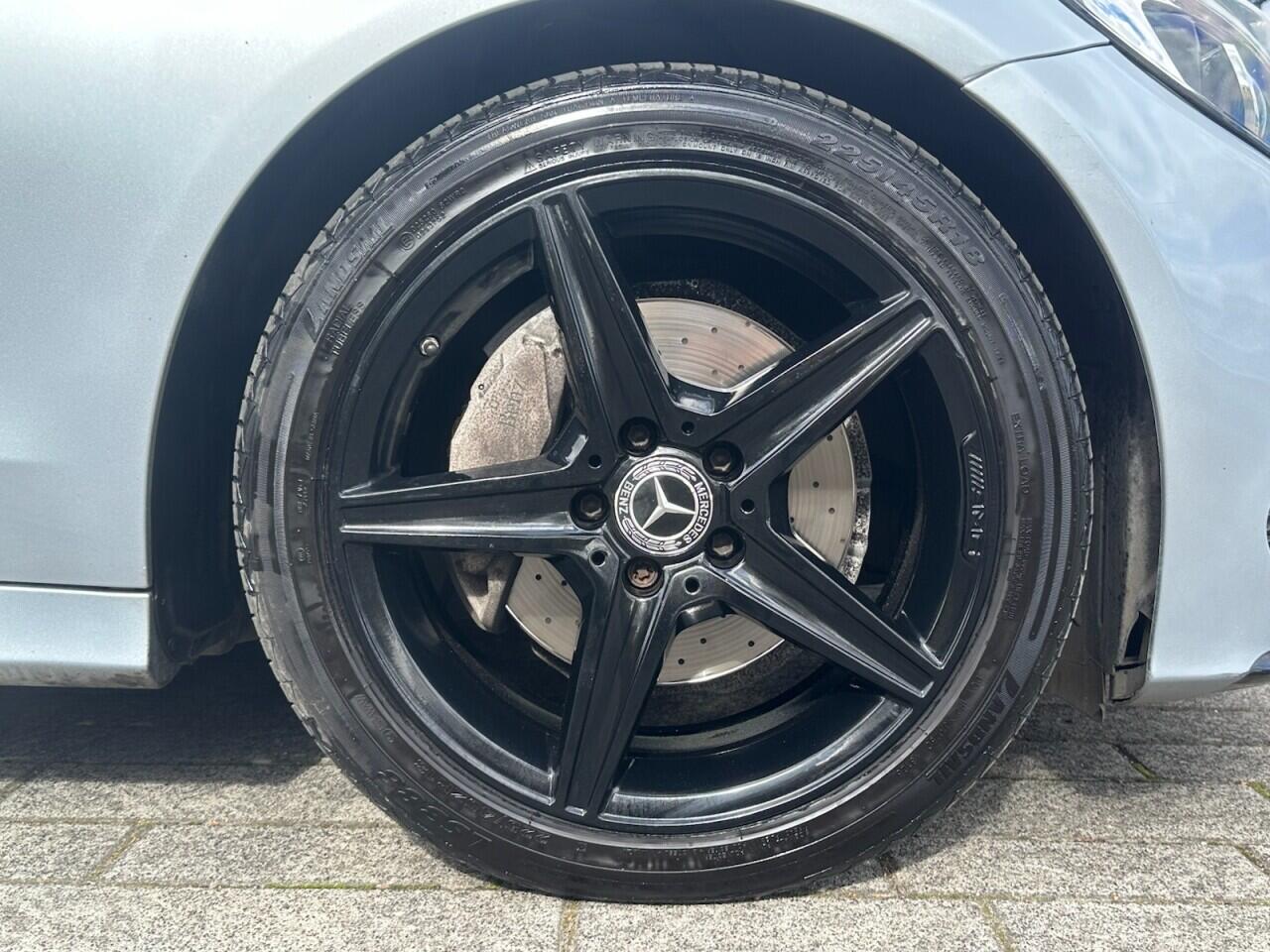 Mercedes-Benz C-Class view 14