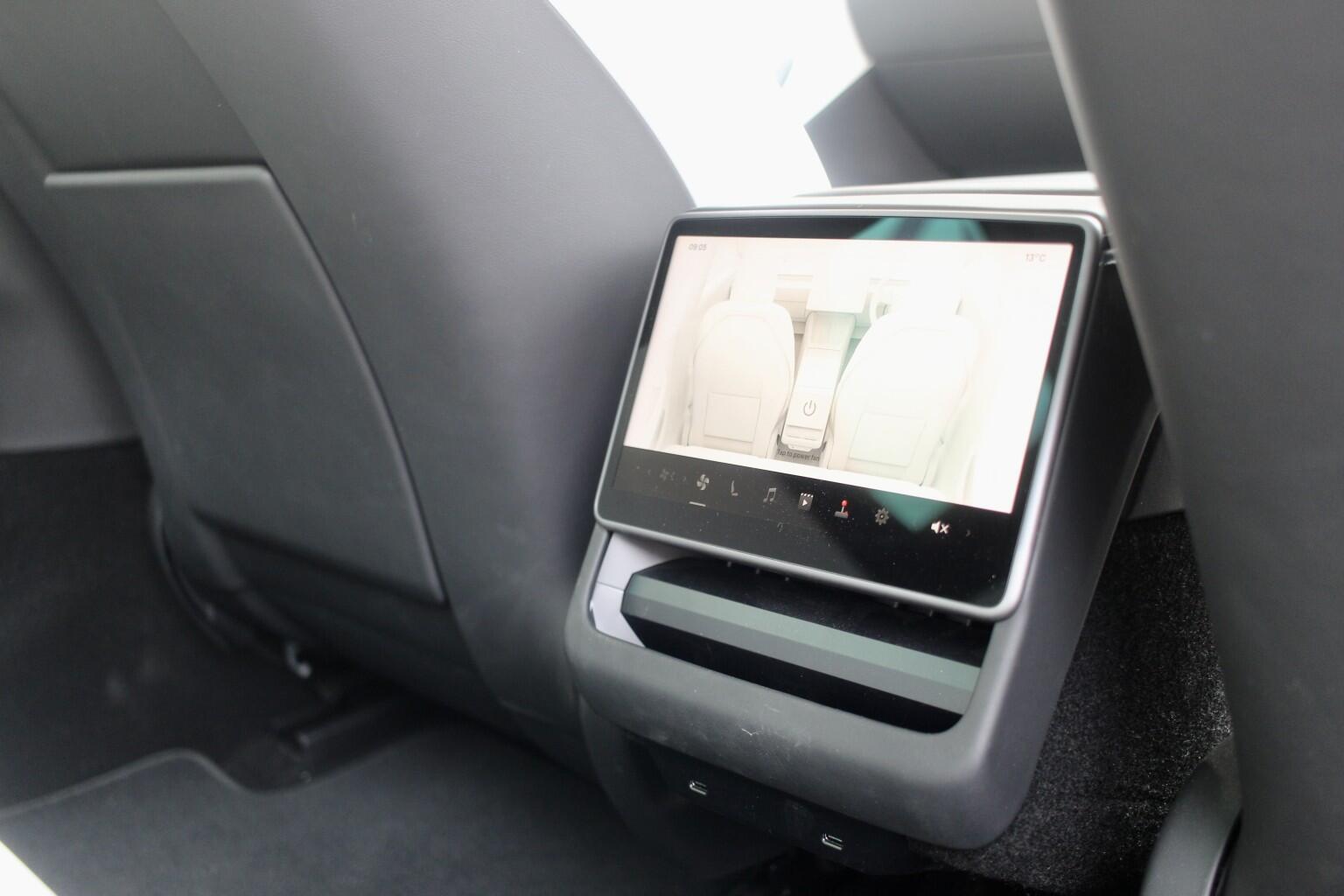 Tesla Model 3 view 15