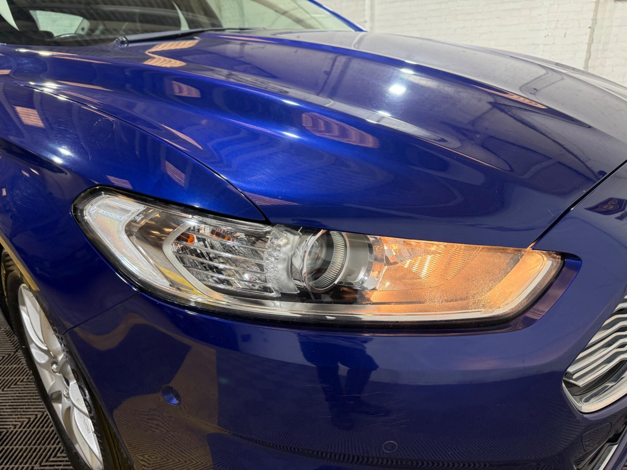 Ford Mondeo view 59