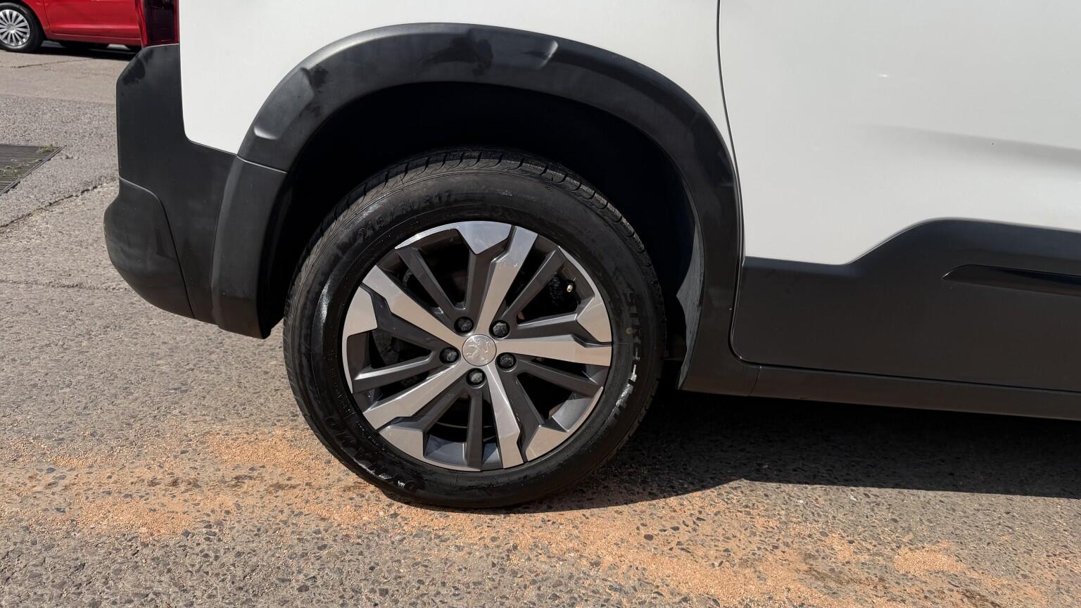 Peugeot Rifter view 46