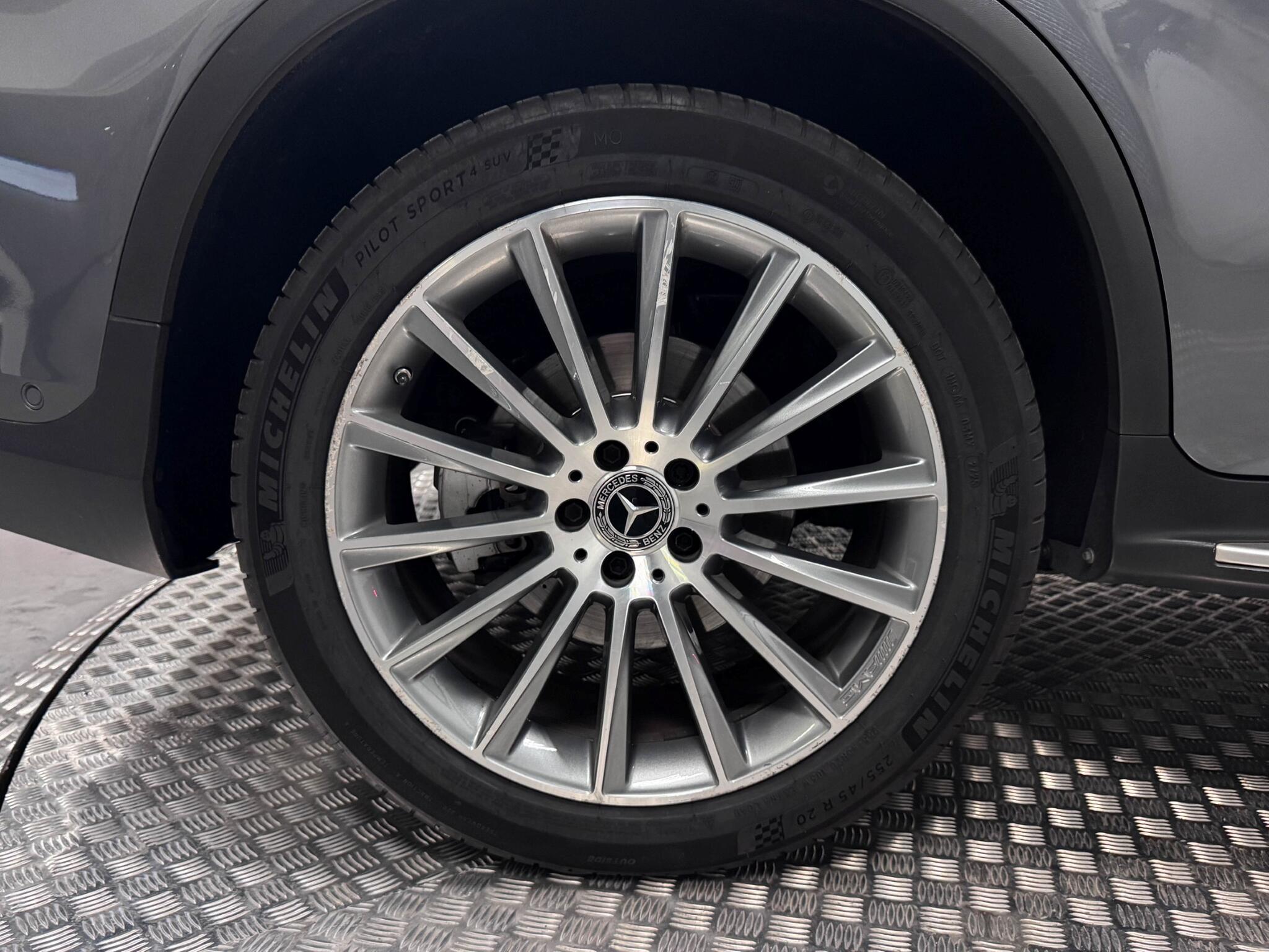 Mercedes-Benz GLC view 62