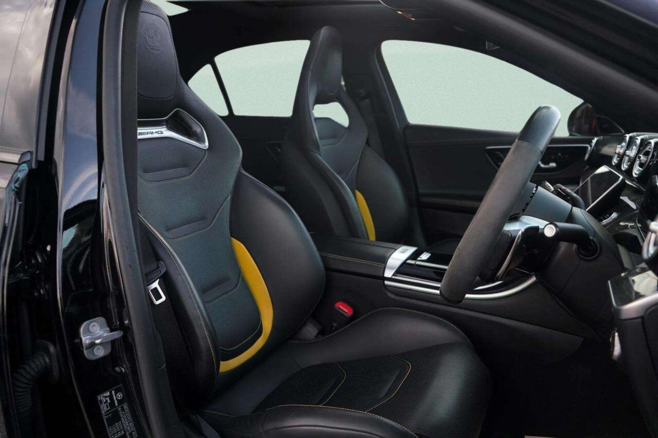 Mercedes-Benz C-Class view 21