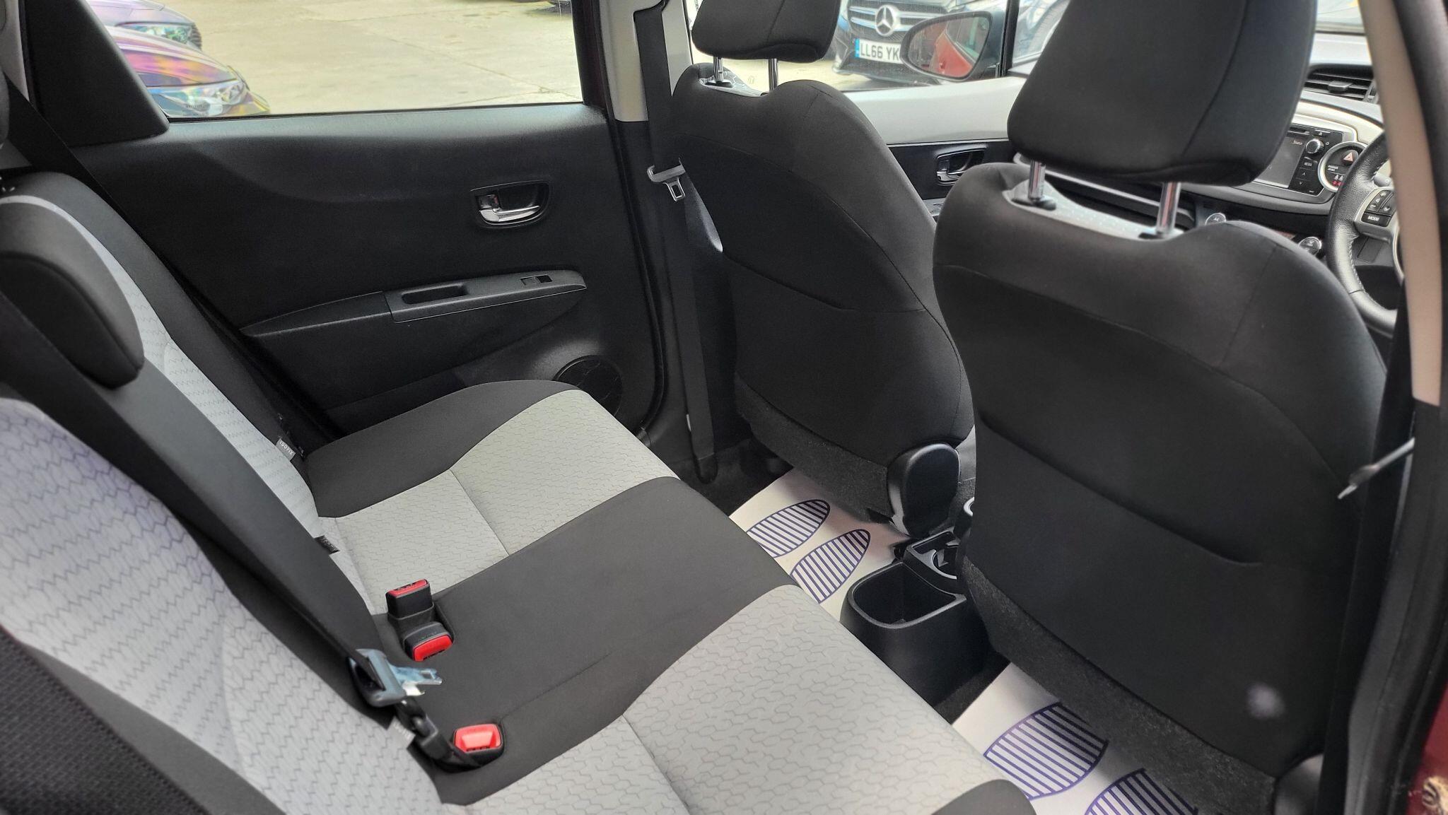 Toyota Yaris view 19