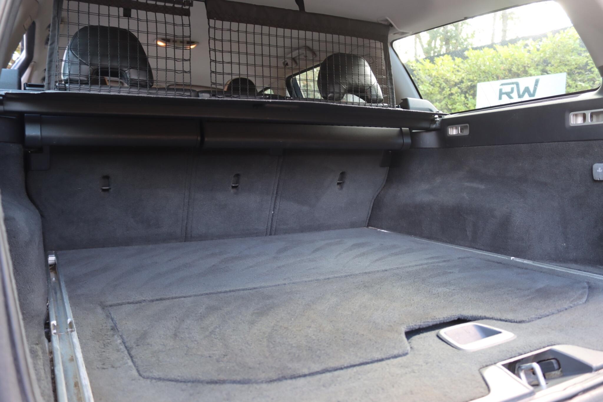 Volvo V70 view 22