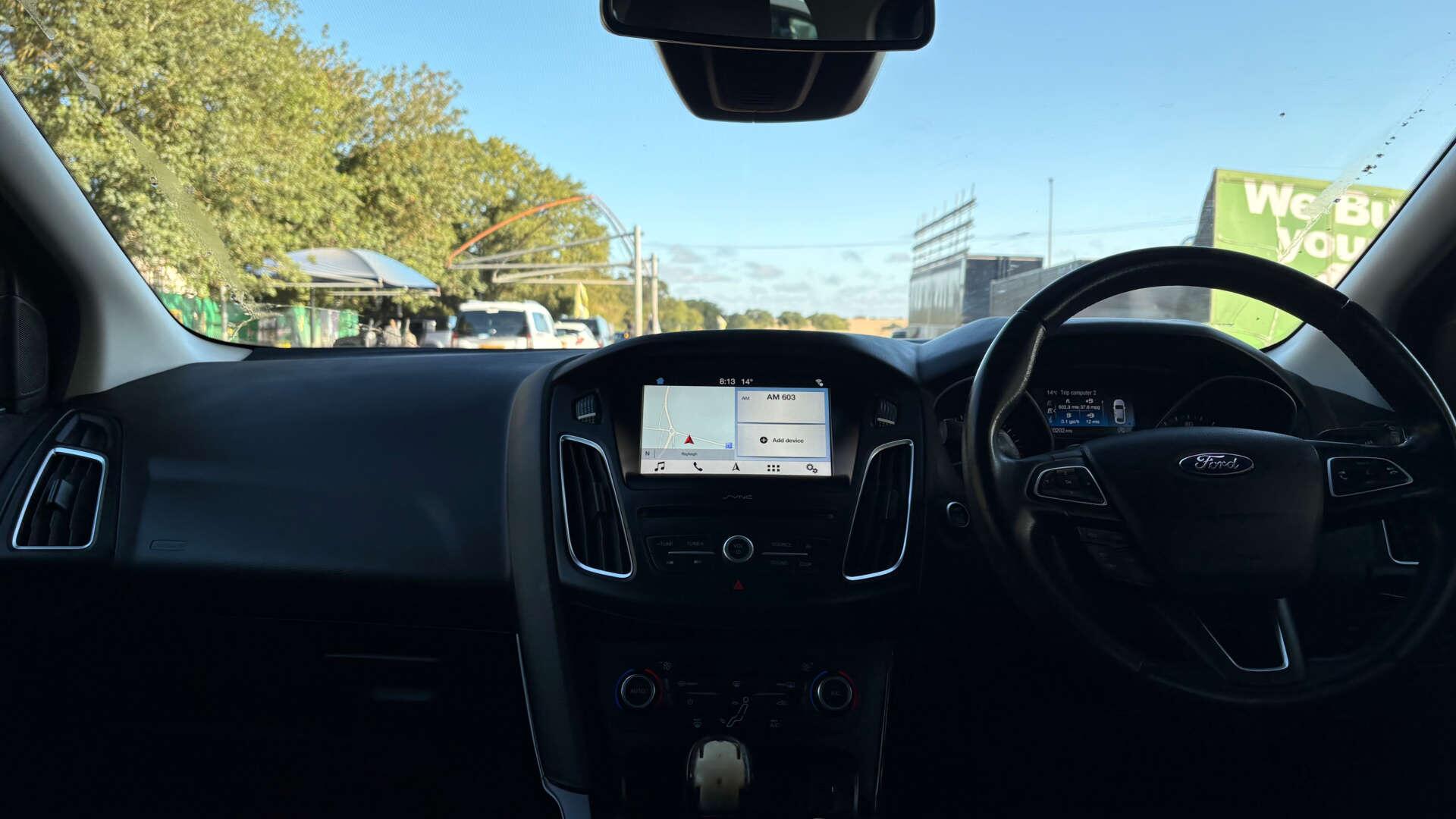 Ford Focus view 35