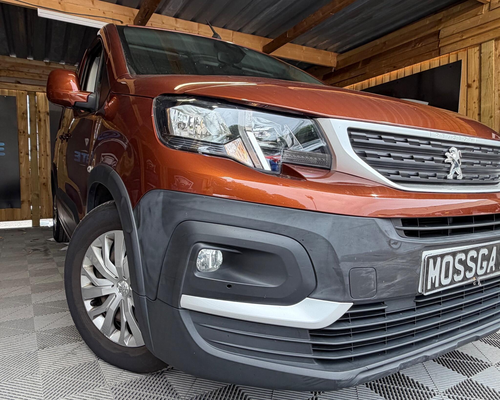 Peugeot Rifter view 2