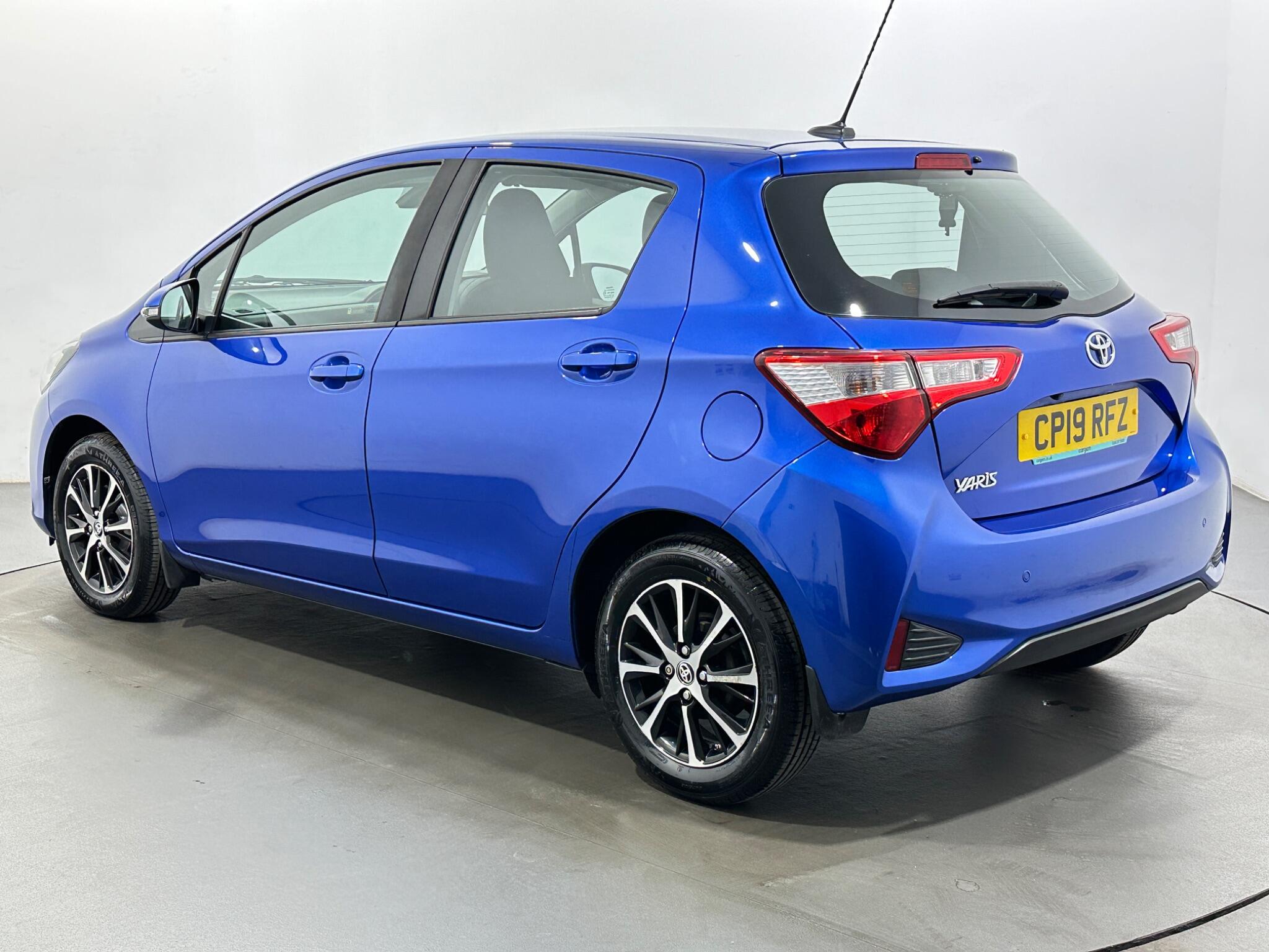 Toyota Yaris view 6