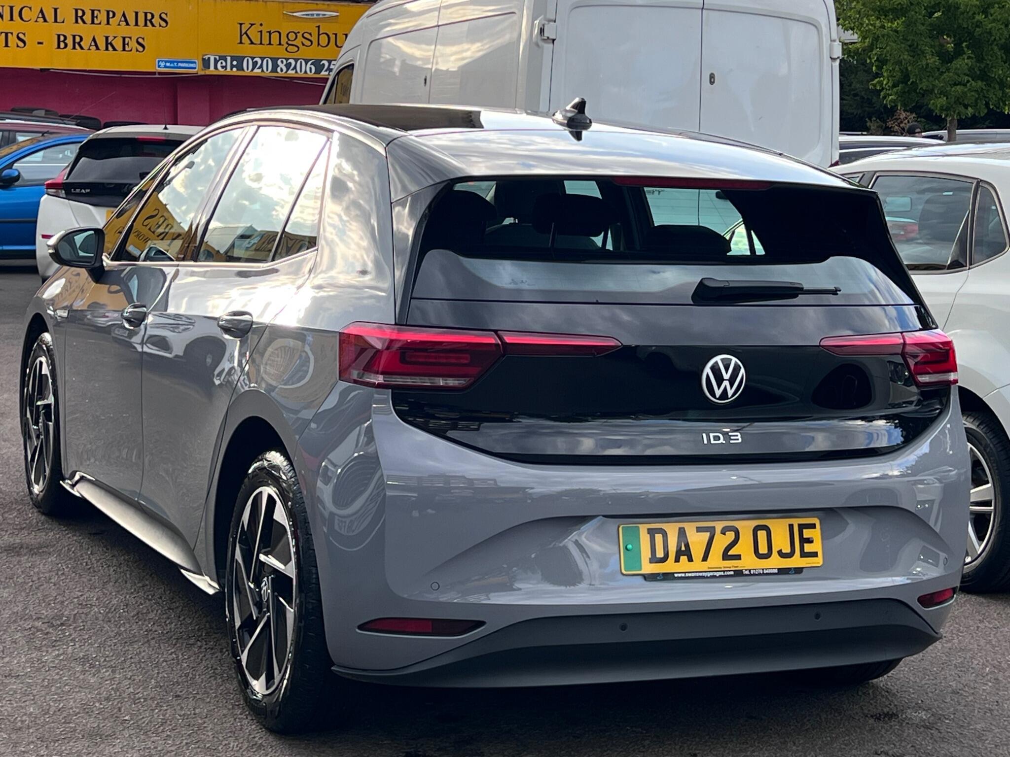 Volkswagen Id.3 view 10